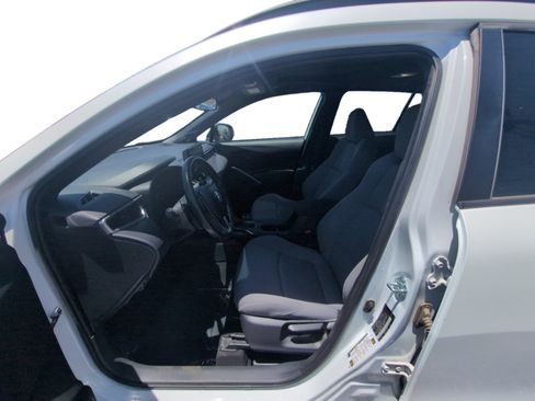 Used 2024 Toyota Corolla Cross AWD Hybrid w/ Moonroof Package image 10