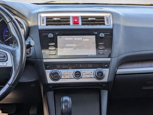 Used 2016 Subaru Outback 3.6R Limited image 15