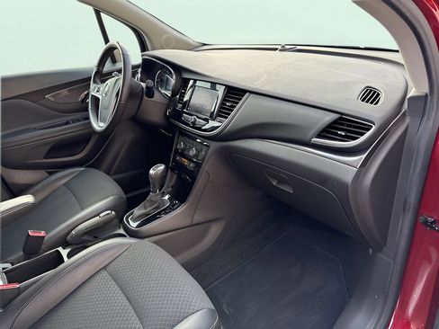 Used 2022 Buick Encore Preferred w/ Safety Package image 15