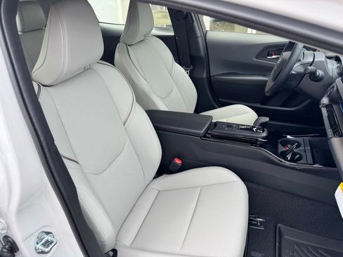 New 2026 Toyota Prius XLE AWD/4WD image 13