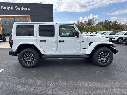 New 2026 Jeep Wrangler Unlimited Sahara image 6