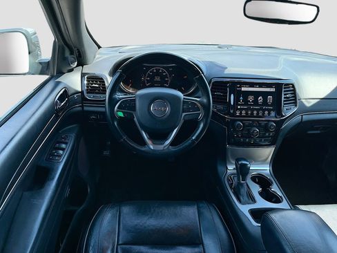 Used 2019 Jeep Grand Cherokee Overland RWD image 23