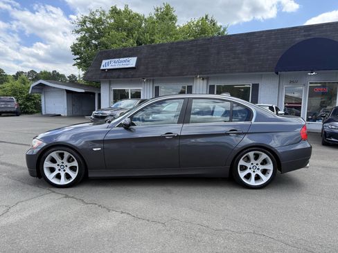 Used 2006 BMW 330i Sedan RWD image 5