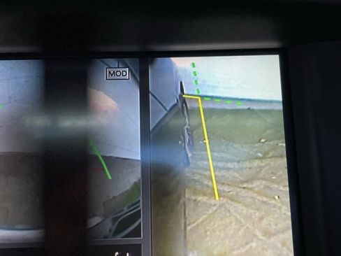 Used 2017 INFINITI QX30 Sport w/ Sport Leather Package image 44