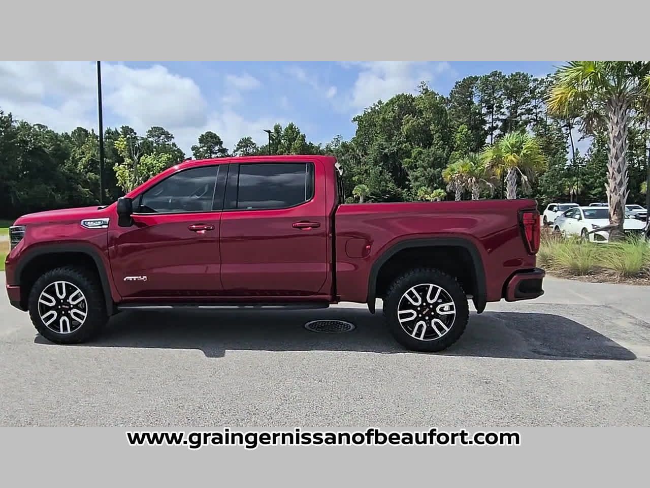 Used 2025 GMC Sierra 1500 AT4 w/ AT4 Premium Package AWD/4WD image 21