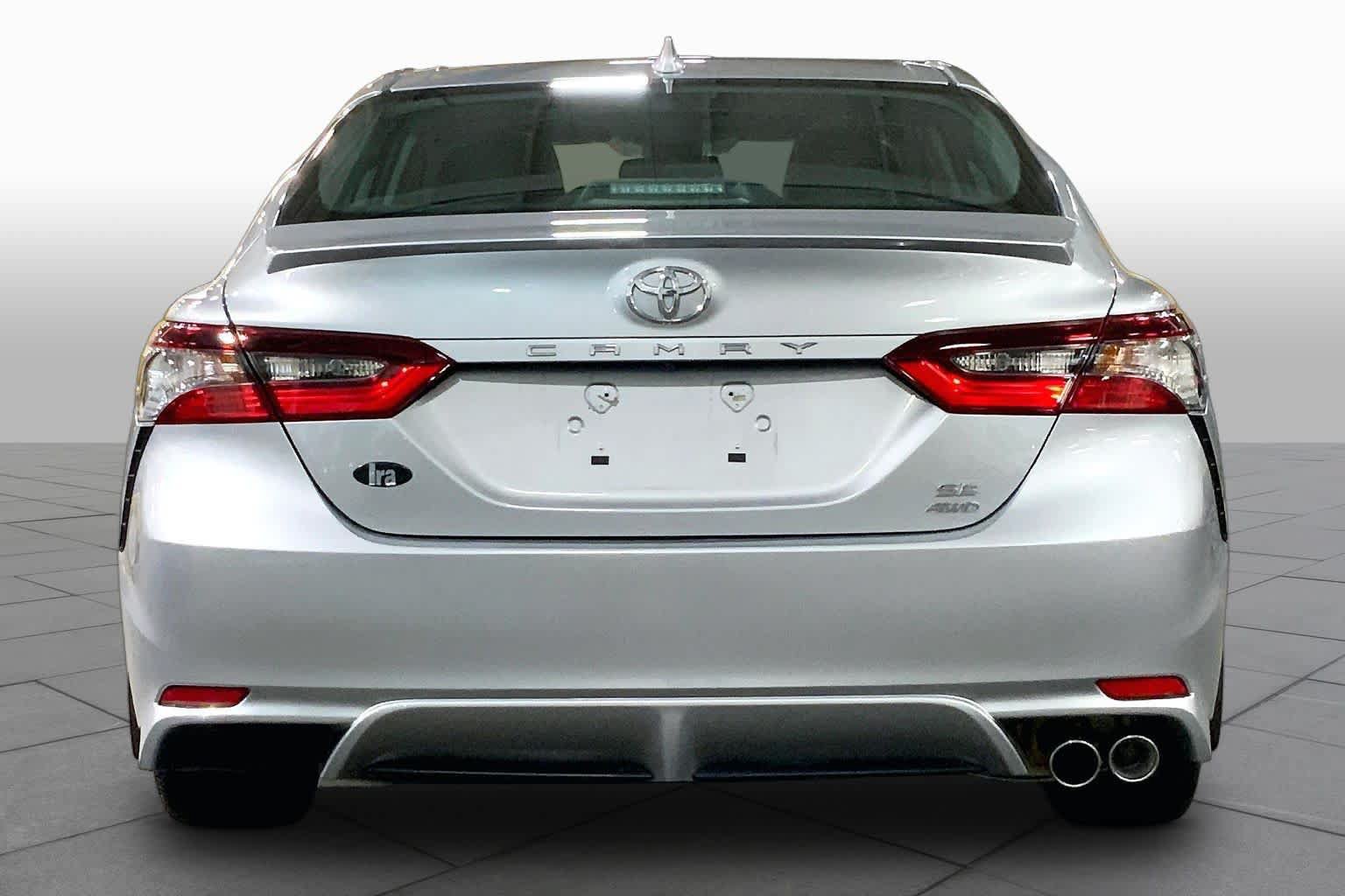 Used 2024 Toyota Camry SE w/ Cold Weather Package AWD/4WD image 5