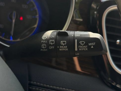 Used 2021 Chrysler Pacifica Limited w/ Premium & Safety Sphere Group AWD/4WD image 25