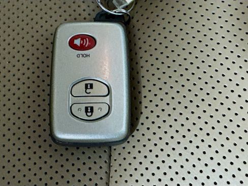 Used 2014 Toyota 4Runner Limited RWD image 36