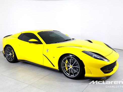 Used 2023 Ferrari 812 GTS RWD image 3