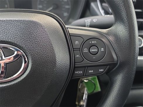 Certified 2025 Toyota Corolla LE image 15