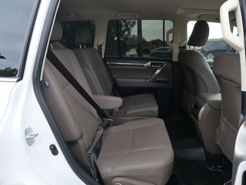 Used 2020 Lexus GX 460 Premium image 12