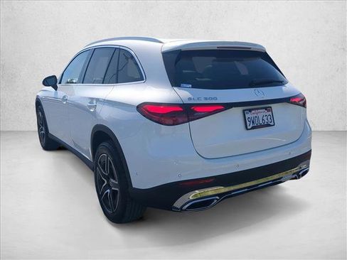 Certified 2026 Mercedes-Benz GLC 300 image 8