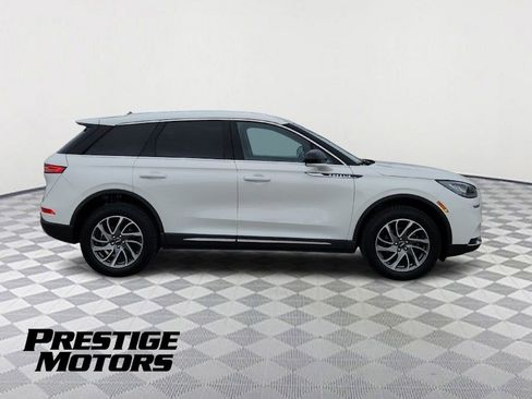 Used 2022 Lincoln Corsair AWD w/ Equipment Group 101A image 8