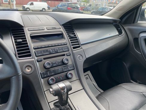 Used 2011 Ford Taurus SEL w/ 201A Rapid Spec Order Code image 15