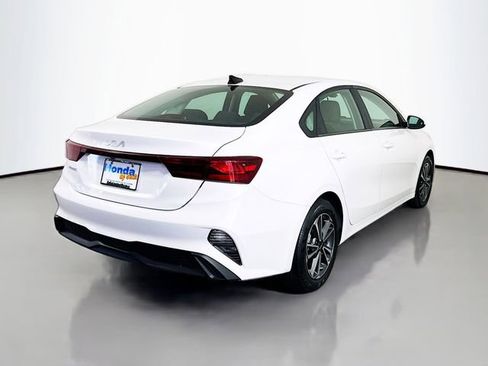 Used 2024 Kia Forte LXS image 8