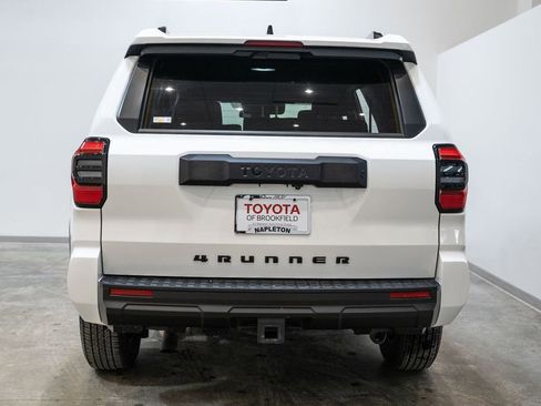Used 2025 Toyota 4Runner SR5 image 6