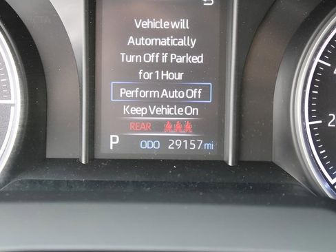 Certified 2021 Toyota Venza LE image 11