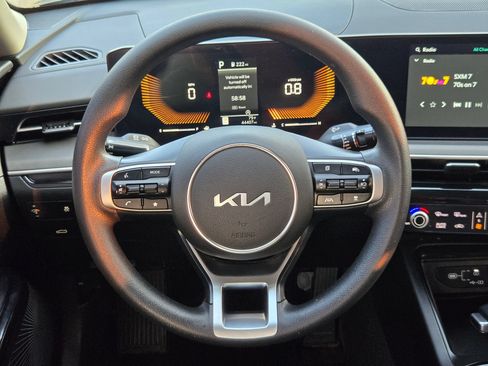 Used 2025 Kia K5 LXS FWD image 26