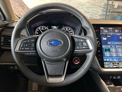 Used 2025 Subaru Outback Premium AWD/4WD image 69