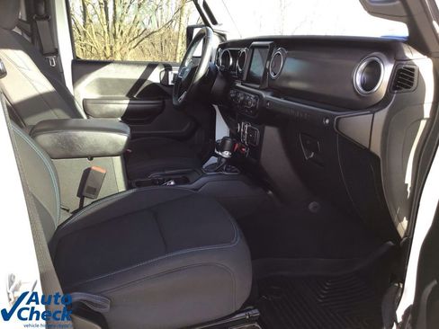 Used 2022 Jeep Wrangler Unlimited Rubicon 4xe w/ Cold Weather Group image 21