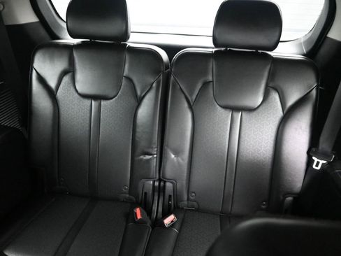 Certified 2023 Kia Sorento SX image 32