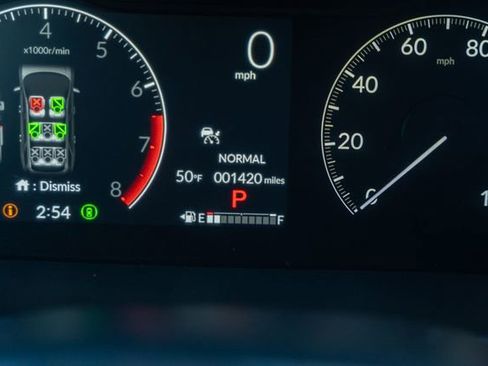 Used 2025 Honda Pilot Sport image 26