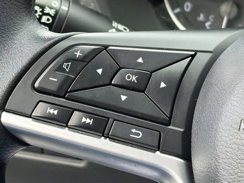 Used 2024 Nissan Sentra SV image 19