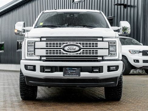 Used 2017 Ford F250 Platinum w/ Platinum Ultimate Package AWD/4WD image 4
