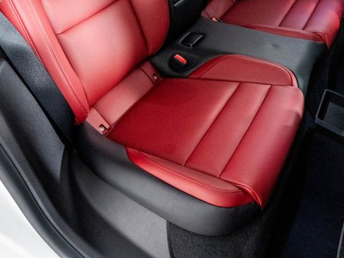 Used 2024 Porsche Taycan 4S w/ Premium Package image 41