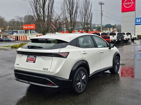 Used 2023 Nissan Ariya AWD image 5