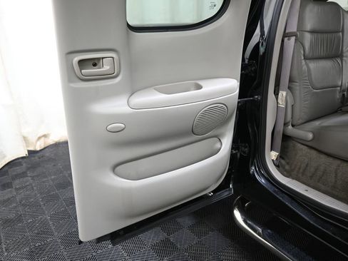 Used 2002 Toyota Tundra Limited image 22