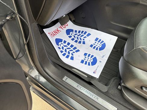 Used 2021 Chevrolet Equinox Premier image 16