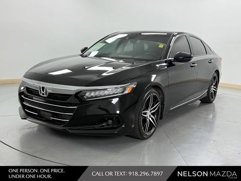 Used 2022 Honda Accord Touring image 1