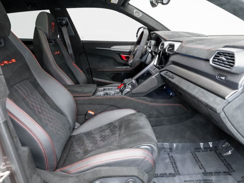 Used 2023 Lamborghini Urus Performante image 13