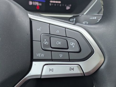 Certified 2022 Volkswagen Tiguan SE image 26