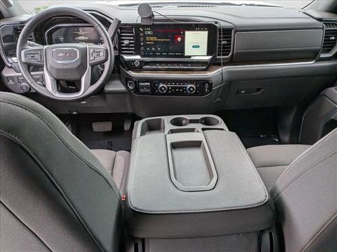 Used 2025 GMC Sierra 1500 SLE AWD/4WD image 17