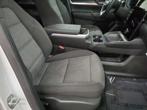 Used 2025 GMC Terrain Elevation AWD/4WD image 21