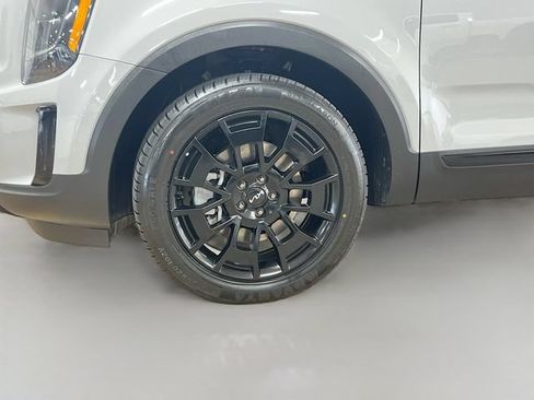Certified 2022 Kia Telluride EX w/ EX Premium Package AWD/4WD image 34