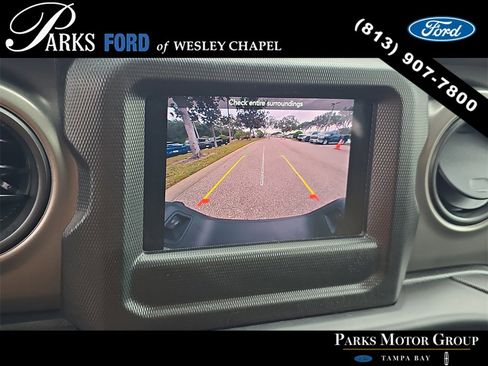 Used 2022 Jeep Gladiator Willys image 22