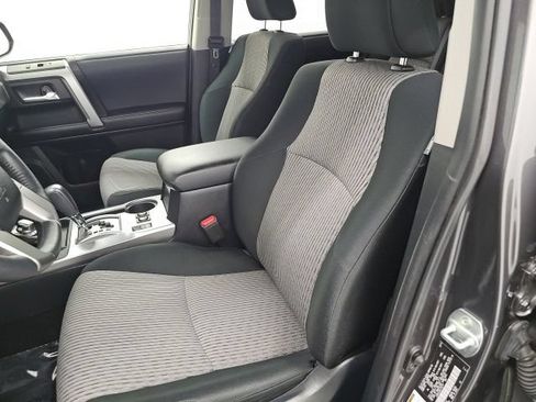Used 2020 Toyota 4Runner SR5 AWD/4WD image 14