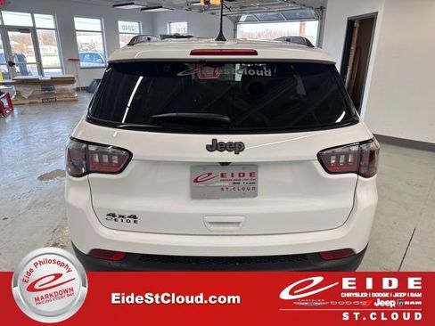 New 2026 Jeep Compass Latitude image 7