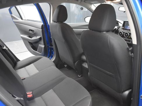 Used 2025 Nissan Sentra SV w/ Trunk Package image 18