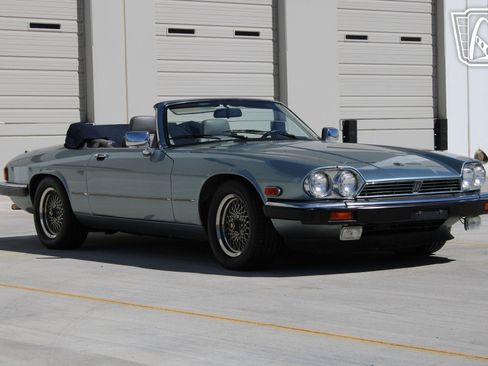 Used 1990 Jaguar XJS V12 Convertible image 12