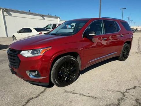Used 2019 Chevrolet Traverse Premier w/ LPO, Blackout Package image 4