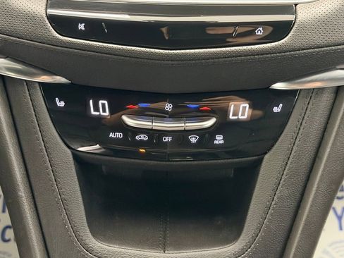 Used 2022 Cadillac XT5 Luxury AWD/4WD image 13
