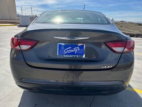 Used 2016 Chrysler 200 LX image 4