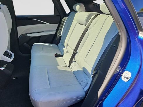 Used 2024 Cadillac Lyriq Luxury RWD image 18