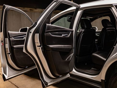 Used 2020 Cadillac XT5 Premium Luxury image 26