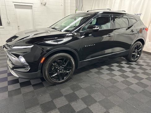 Used 2024 Chevrolet Blazer Premier w/ Enhanced Convenience Package AWD/4WD image 2