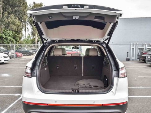 Used 2022 Lincoln Nautilus Reserve w/ Luxury Package FWD image 22